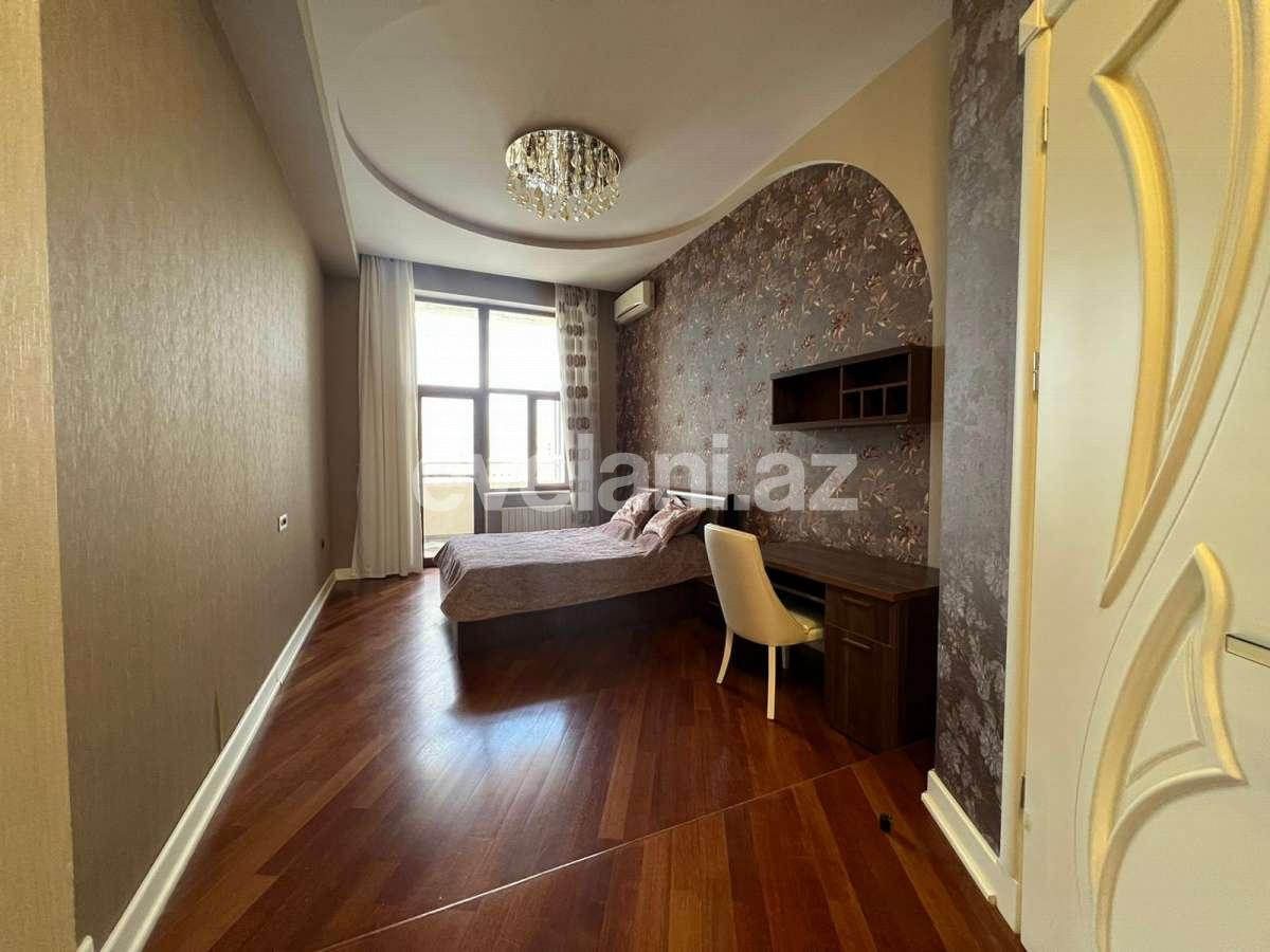 Сдаётся, новостройка, 3-комнаты, 202 m², Баку, Сабаильский r, Сахил m.