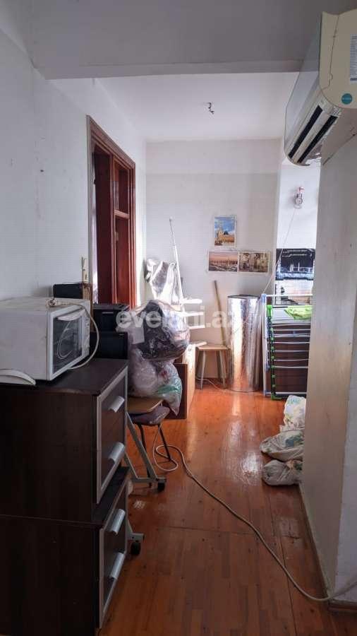 Sale, old building, 5 room, 110 m², Baku, Khatai r, Ahmedli d, Hazi Aslanov m.