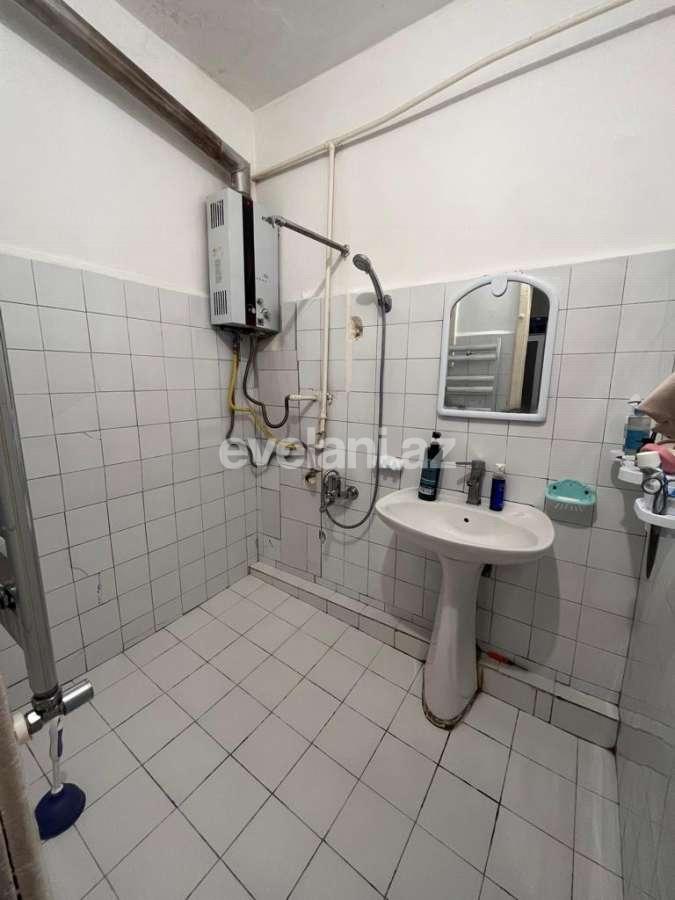 Sale, old building, 2 room, 60 m², Baku, Nizami r, Gara Garayev m.