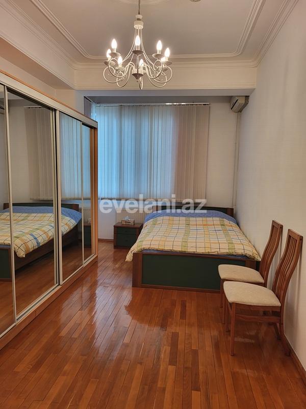 Rent, old building, 4 room, 150 m², Baku, Nasimi r, 28 may m.