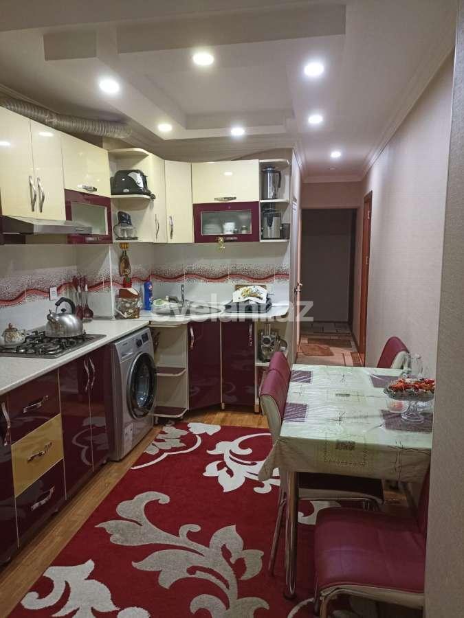 Satılır, köhnə tikili, 3 otaqlı, 79.99 m², Bakı, Yasamal r, Elmlər Akademiyası m.