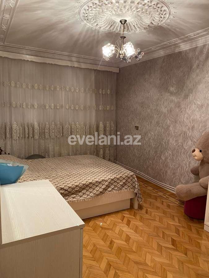 Satılır, köhnə tikili, 3 otaqlı, 70 m², Bakı, Nəsimi r, 5-ci mikrorayon q, 20 yanvar m.