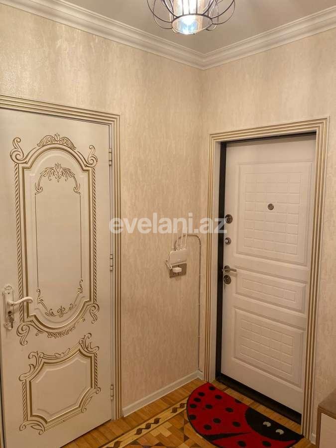 Satılır, köhnə tikili, 3 otaqlı, 70 m², Bakı, Nəsimi r, 5-ci mikrorayon q, 20 yanvar m.