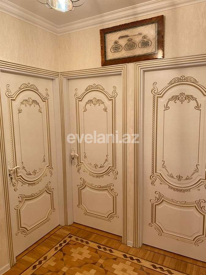 Satılır, köhnə tikili, 3 otaqlı, 70 m², Bakı, Nəsimi r, 5-ci mikrorayon q, 20 yanvar m.
