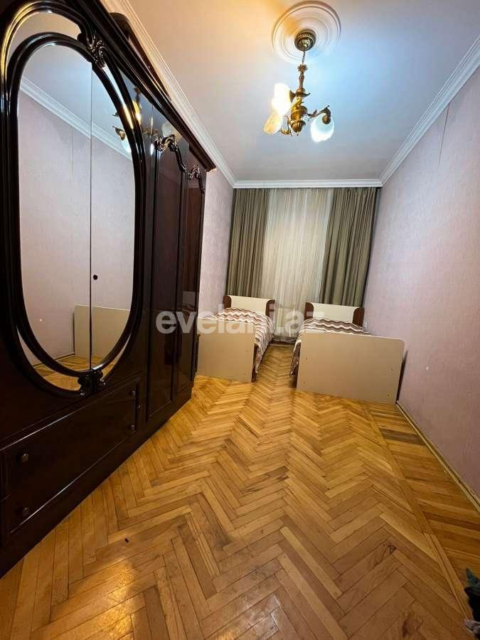 Satılır, köhnə tikili, 2 otaqlı, 50 m², Bakı, Nəsimi r, 5-ci mikrorayon q.