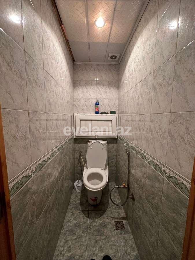 Satılır, köhnə tikili, 3 otaqlı, 80 m², Bakı, Nizami r, 8-ci kilometr q, Xalqlar Dostluğu m.