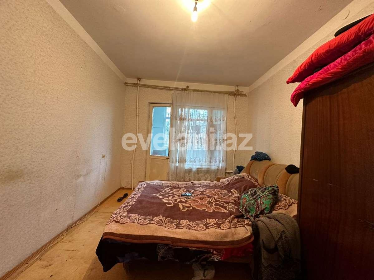 Satılır, köhnə tikili, 3 otaqlı, 80 m², Bakı, Nizami r, 8-ci kilometr q, Xalqlar Dostluğu m.
