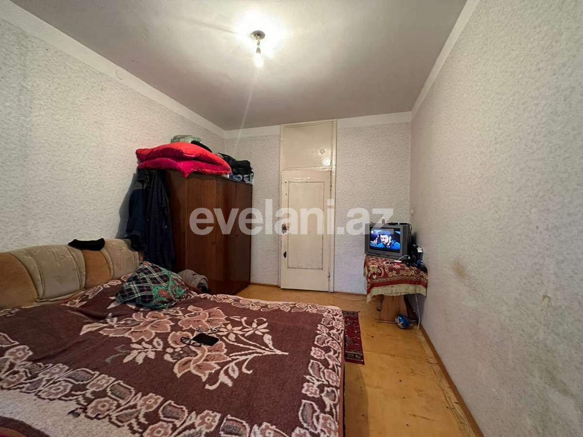 Satılır, köhnə tikili, 3 otaqlı, 80 m², Bakı, Nizami r, 8-ci kilometr q, Xalqlar Dostluğu m.