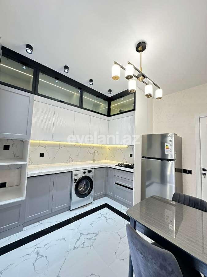 Satılır, yeni tikili, 2 otaqlı, 130 m², Bakı, Nizami r, 8-ci kilometr q, Qara Qarayev m.