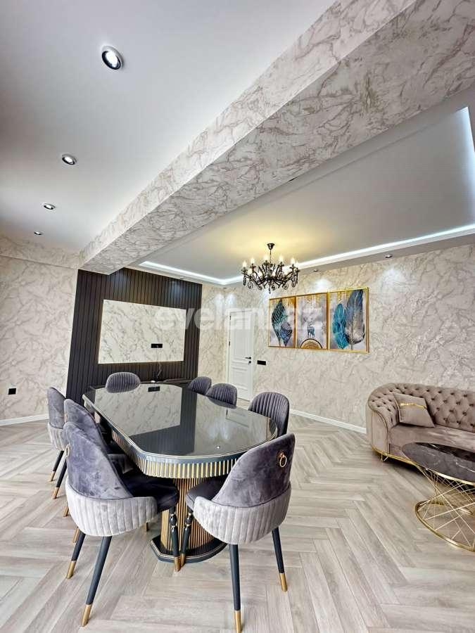 Satılır, yeni tikili, 2 otaqlı, 130 m², Bakı, Nizami r, 8-ci kilometr q, Qara Qarayev m.