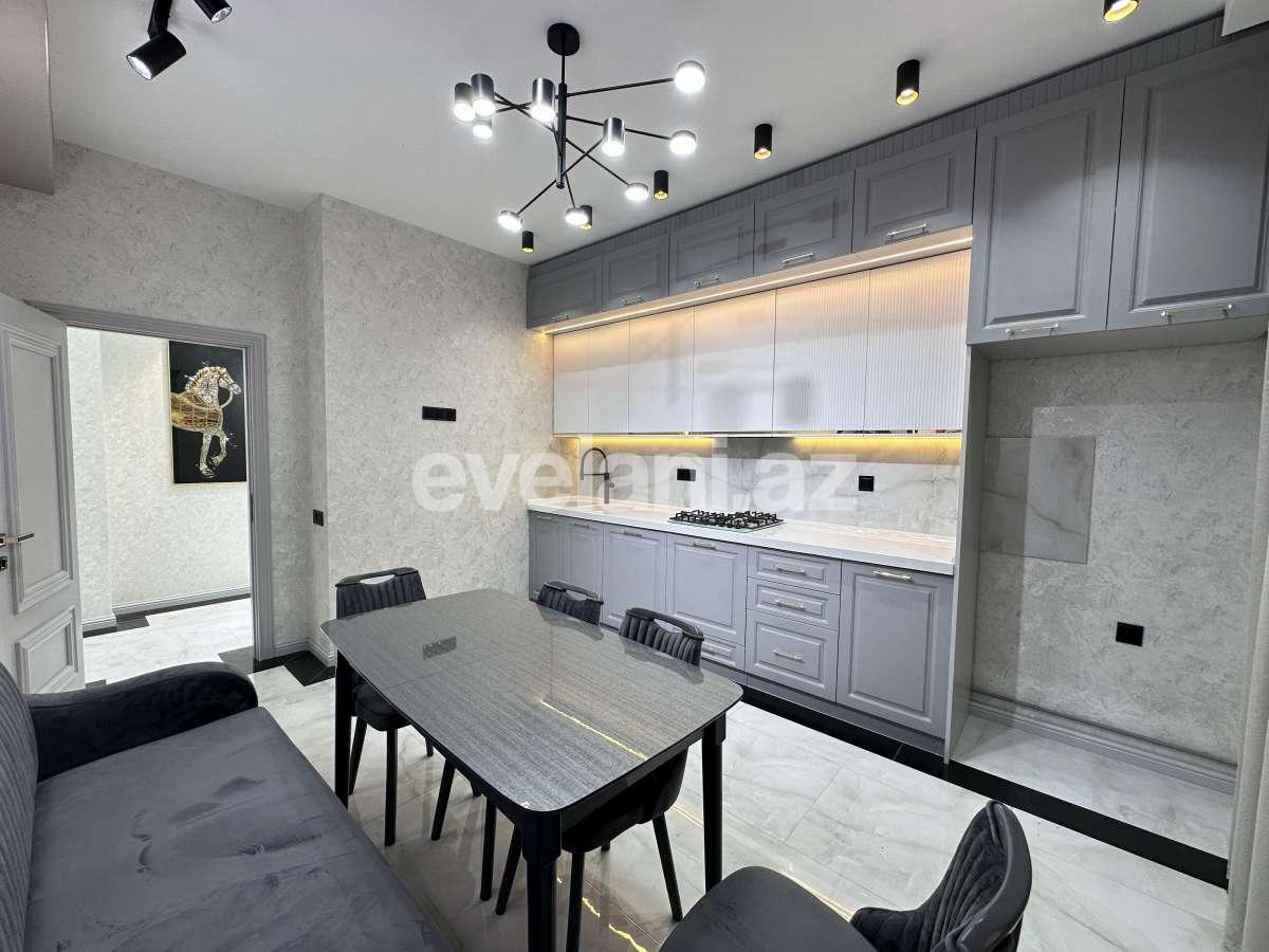 Satılır, yeni tikili, 3 otaqlı, 138 m², Bakı, Nizami r, 8-ci kilometr q, Neftçilər m.