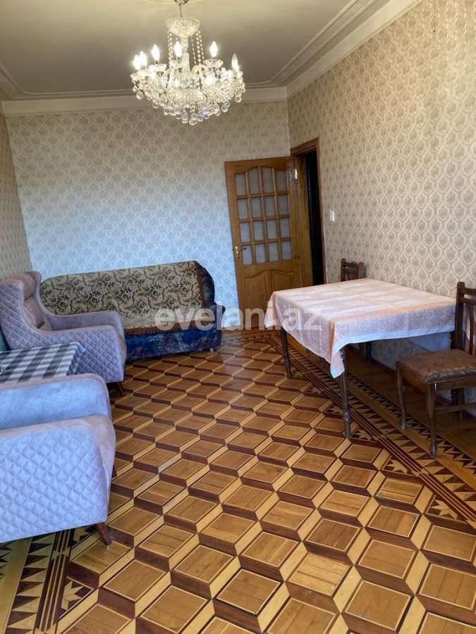 Satılır, köhnə tikili, 4 otaqlı, 105 m², Bakı, Nizami r, 8-ci kilometr q, Xalqlar Dostluğu m.