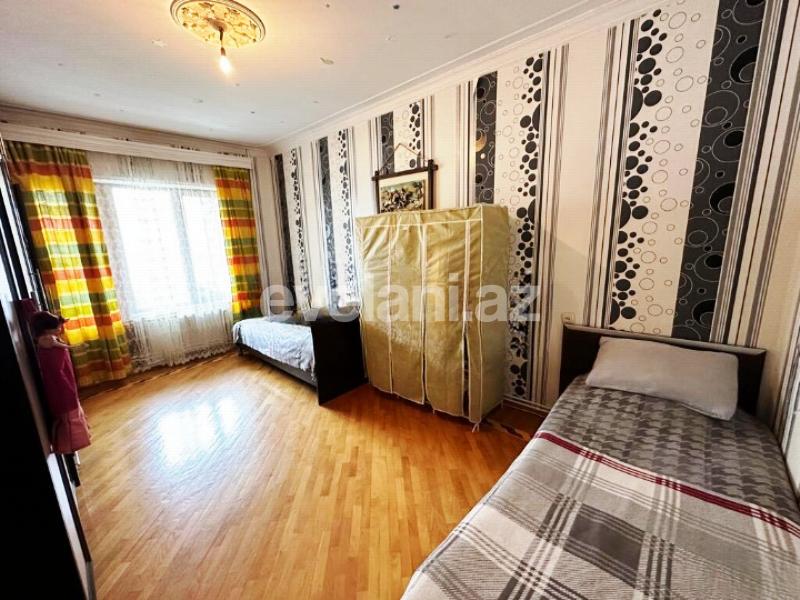 Satılır, köhnə tikili, 3 otaqlı, 80 m², Bakı, Nərimanov r, Gənclik m.