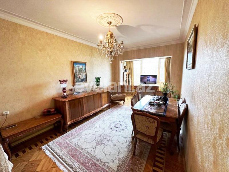 Satılır, köhnə tikili, 3 otaqlı, 80 m², Bakı, Nərimanov r, Gənclik m.