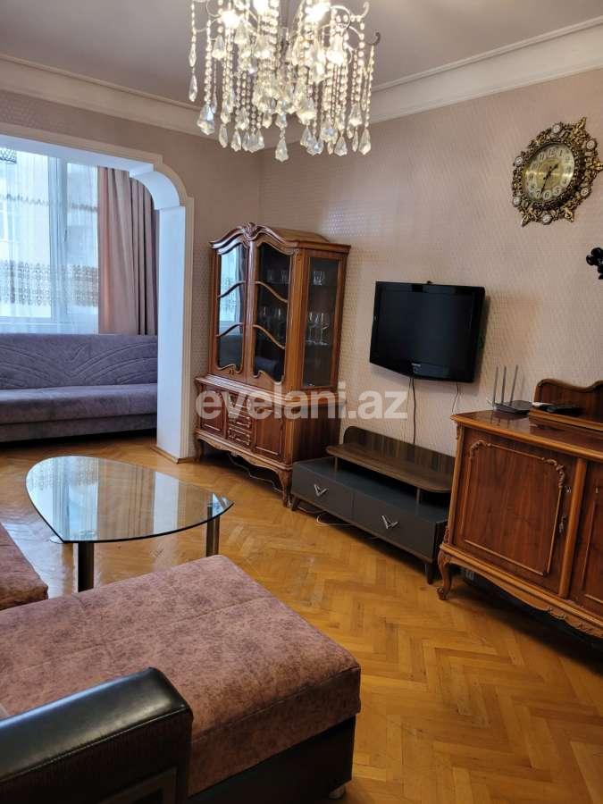 Rent, old building, 2 room, 57.99 m², Baku, Yasamal r, Elmlar Akademiyası m.