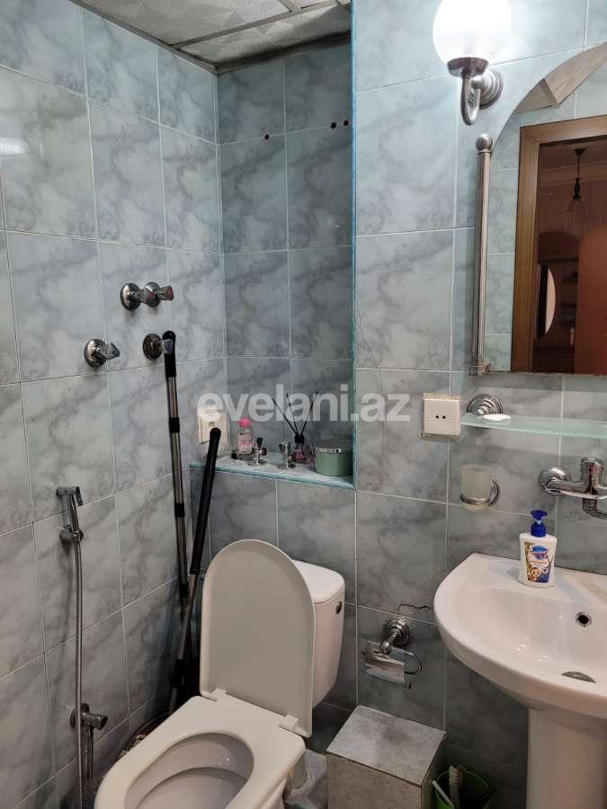 Rent, old building, 2 room, 57.99 m², Baku, Yasamal r, Elmlar Akademiyası m.