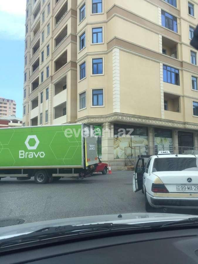 Kirayə verilir, yeni tikili, 4 otaqlı, 210 m², Bakı, Yasamal r, İnşaatçılar m.