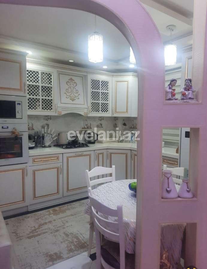 Satılır, köhnə tikili, 2 otaqlı, 70 m², Bakı, Yasamal r, Elmlər Akademiyası m.