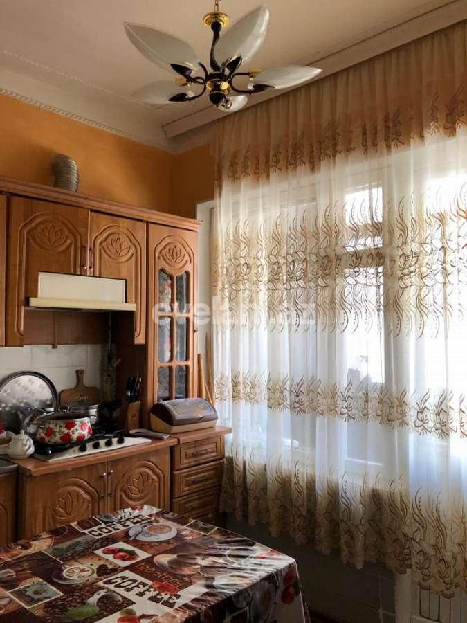 Продаётся, вторичка, 3-комнаты, 90 m², Баку, Бинагадинский r, 9-й микрорайон p, Насими m.
