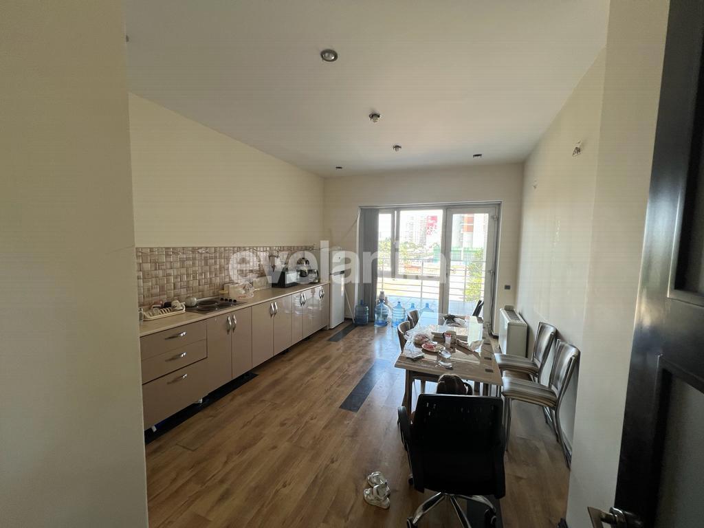 Kirayə verilir, ofis, 5 otaqlı, 220 m², Bakı, Nəsimi r.