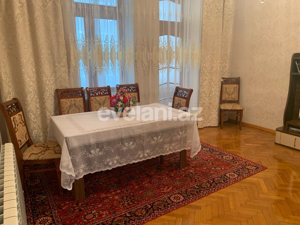 Rent, old building, 2 room, 75 m², Baku, Sabail r.