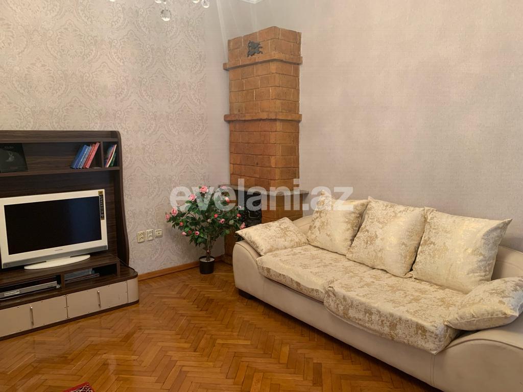 Rent, old building, 2 room, 75 m², Baku, Sabail r.