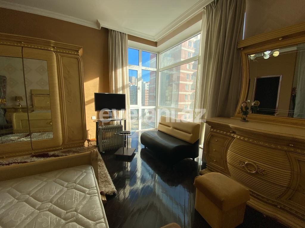 Kirayə verilir, yeni tikili, 3 otaqlı, 150 m², Bakı, Yasamal r.