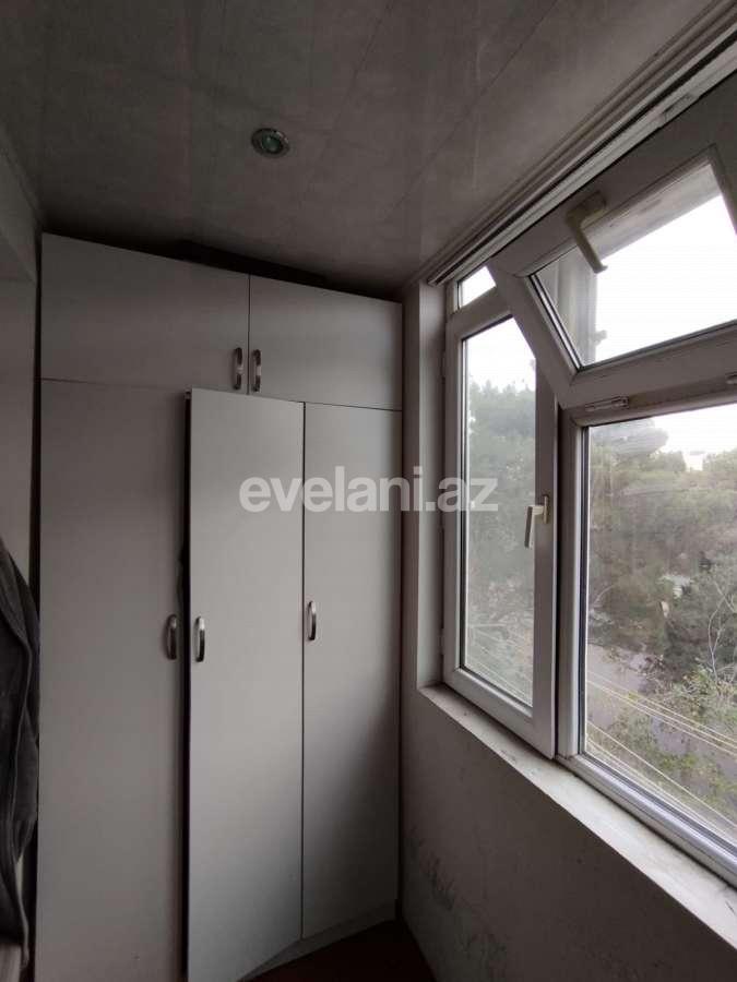 Satılır, köhnə tikili, 3 otaqlı, 61 m², Bakı, Yasamal r, Elmlər Akademiyası m.