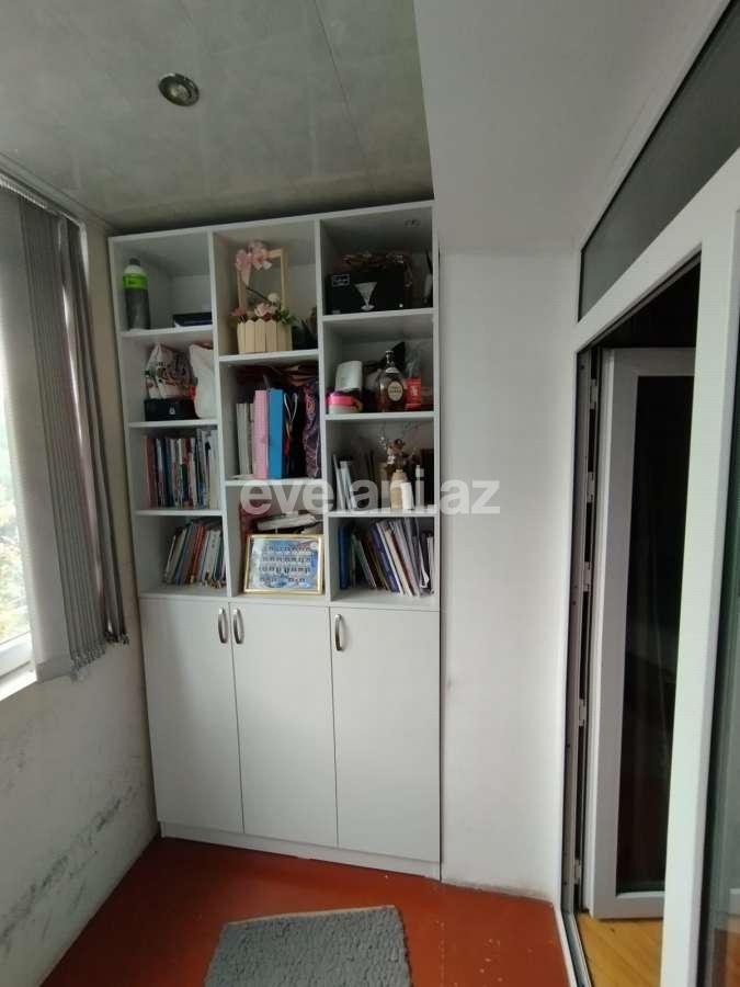 Satılır, köhnə tikili, 3 otaqlı, 61 m², Bakı, Yasamal r, Elmlər Akademiyası m.