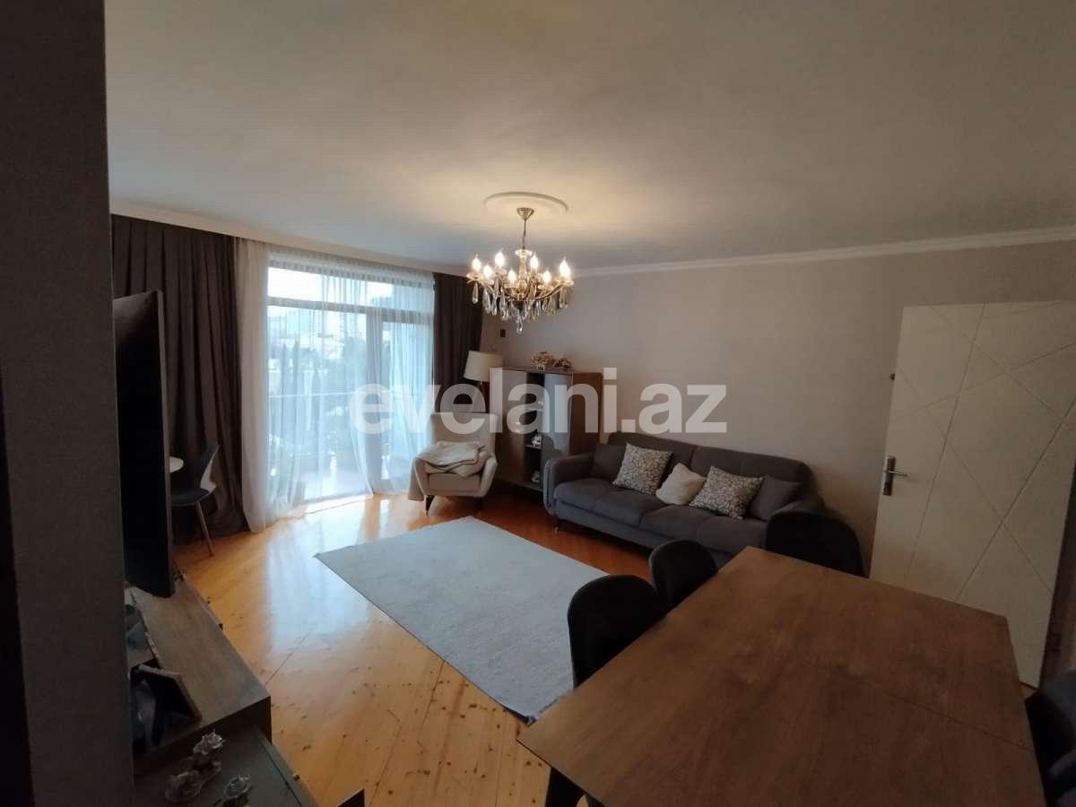 Satılır, köhnə tikili, 3 otaqlı, 61 m², Bakı, Yasamal r, Elmlər Akademiyası m.