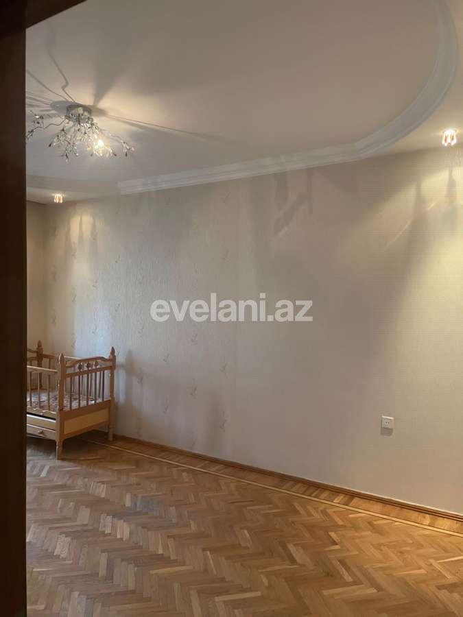 Rent, old building, 4 room, 100 m², Baku, Binagadi r, 8-th microdistrict d, Azadlig prospekti m.