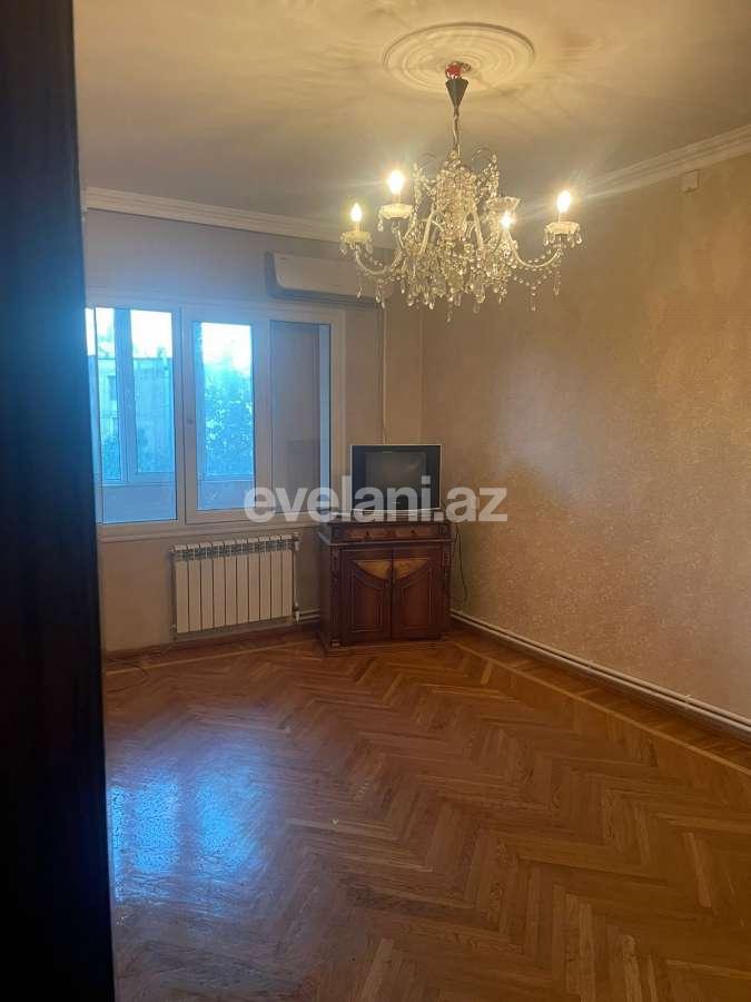 Rent, old building, 4 room, 100 m², Baku, Binagadi r, 8-th microdistrict d, Azadlig prospekti m.