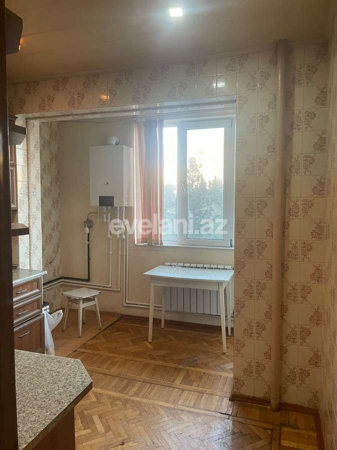 Rent, old building, 4 room, 100 m², Baku, Binagadi r, 8-th microdistrict d, Azadlig prospekti m.