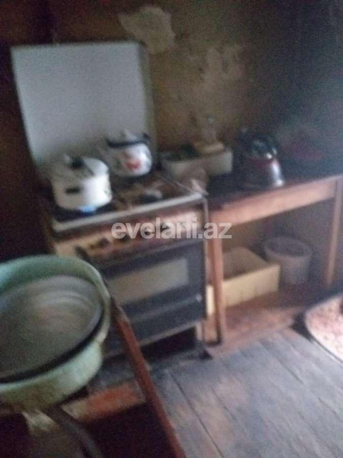 Satılır, köhnə tikili, 3 otaqlı, 60 m², Bakı, Yasamal r, Elmlər Akademiyası m.