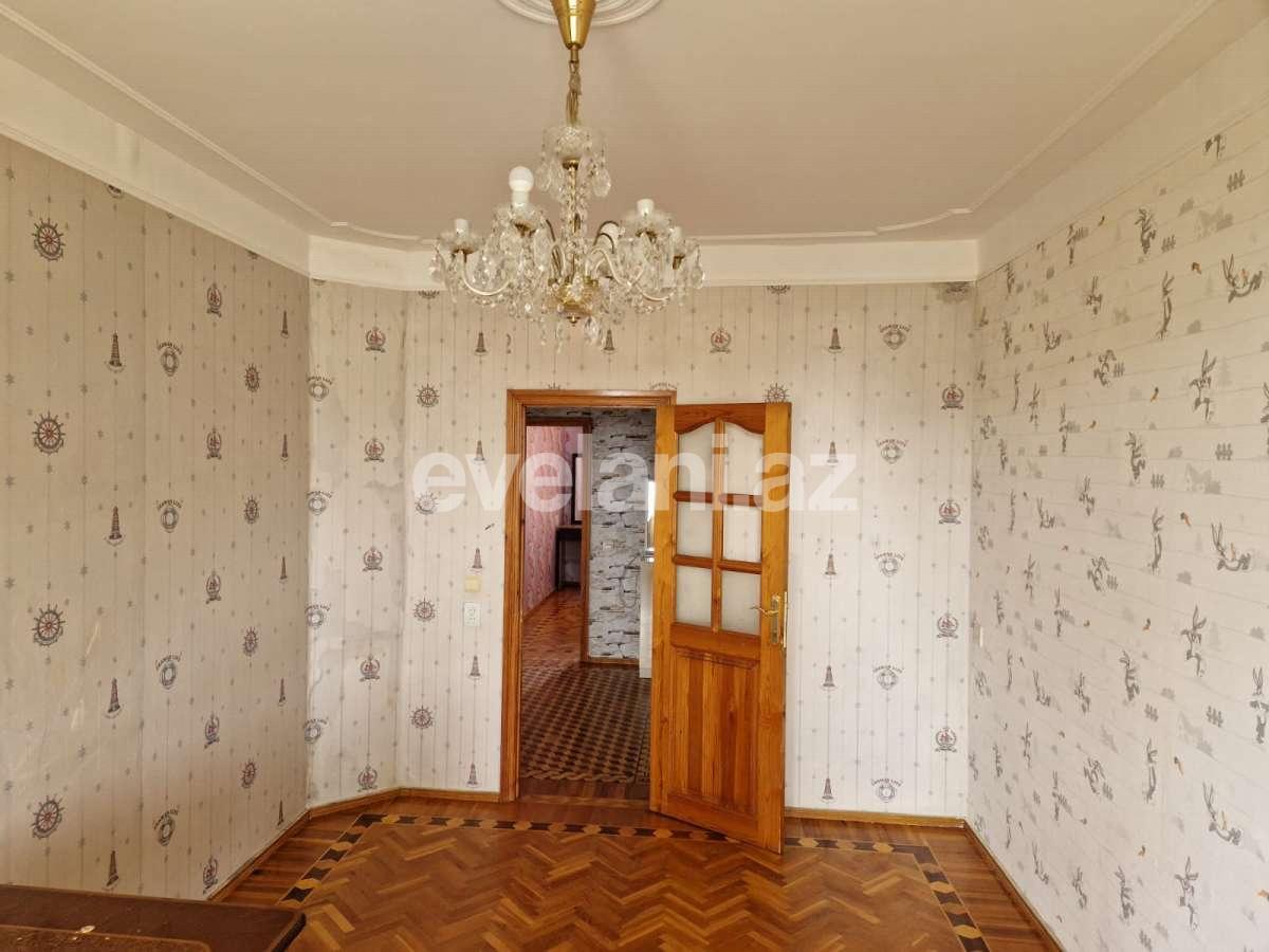 Sale, old building, 3 room, 80 m², Baku, Nizami r, Neftchilar m.