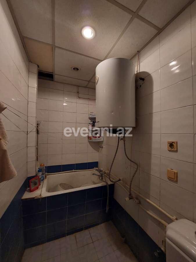 Satılır, köhnə tikili, 2 otaqlı, 59.99 m², Bakı, Yasamal r, Elmlər Akademiyası m.