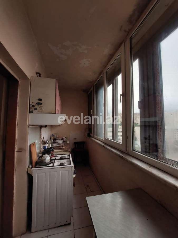 Satılır, köhnə tikili, 2 otaqlı, 59.99 m², Bakı, Yasamal r, Elmlər Akademiyası m.