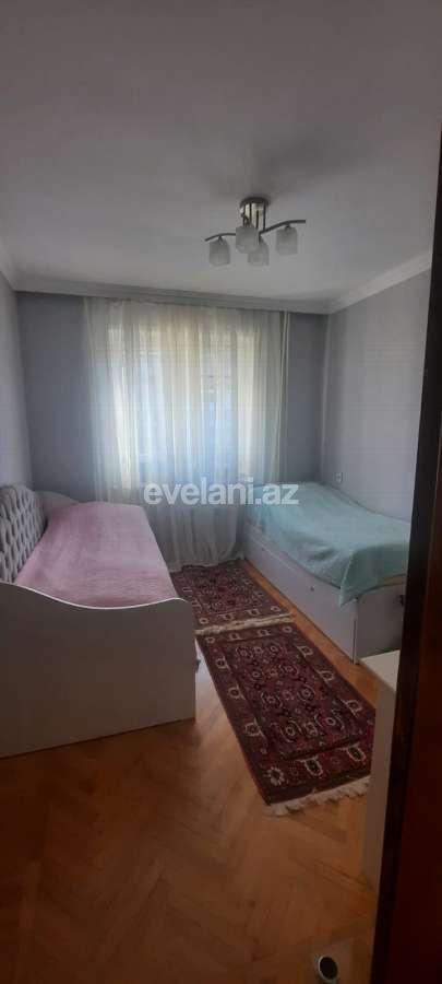 Satılır, köhnə tikili, 3 otaqlı, 64.99 m², Bakı, Yasamal r, Elmlər Akademiyası m.