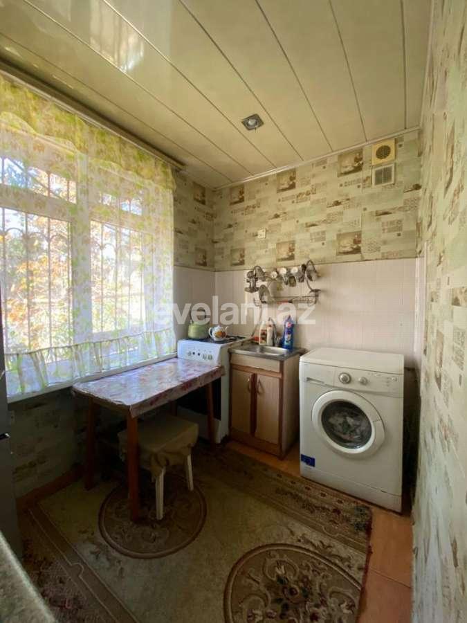 Satılır, köhnə tikili, 3 otaqlı, 65 m², Bakı, Nizami r, Neftçilər m.