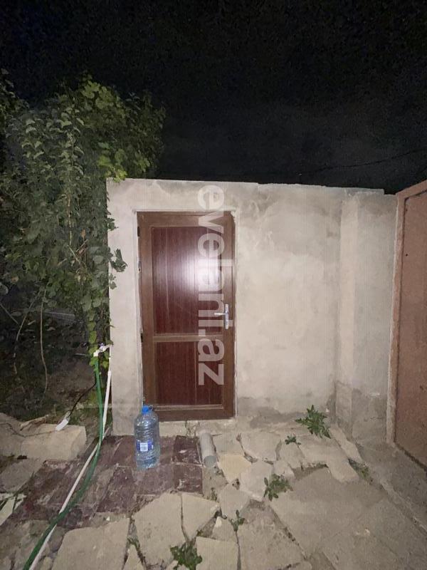 Satılır, həyət evi / bağ, 5 otaqlı, 200 m², Bakı, Səbail r, Bayıl q.