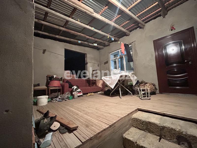 Satılır, həyət evi / bağ, 5 otaqlı, 200 m², Bakı, Səbail r, Bayıl q.