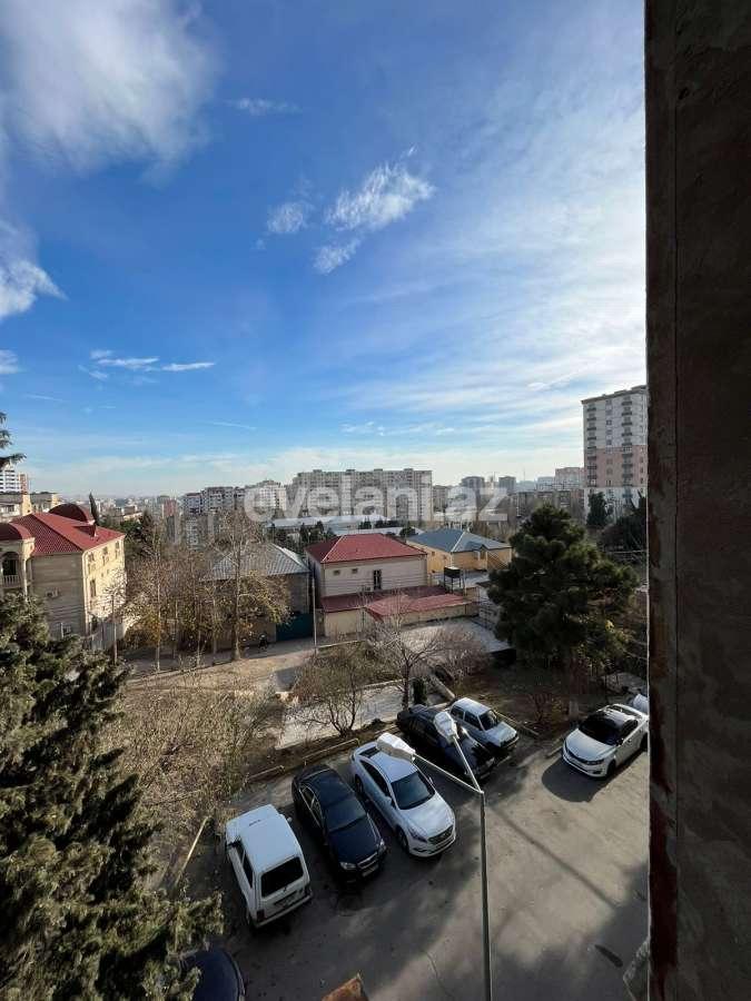 Sale, old building, 3 room, 90 m², Baku, Binagadi r, 9-th microdistrict d.