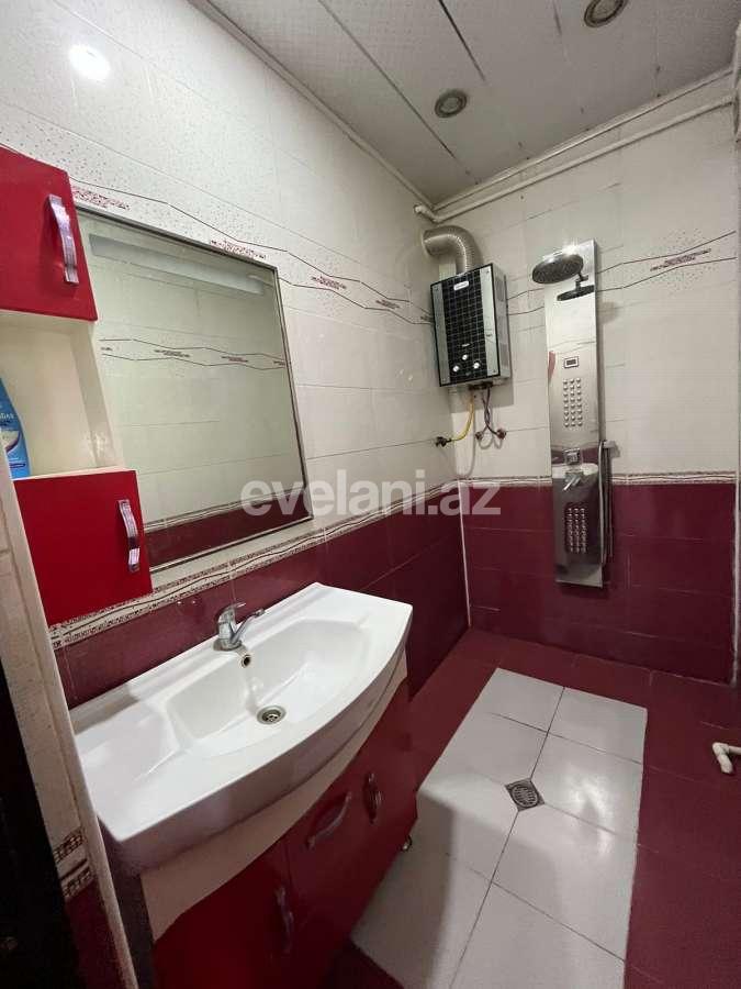 Sale, old building, 3 room, 90 m², Baku, Binagadi r, 9-th microdistrict d.