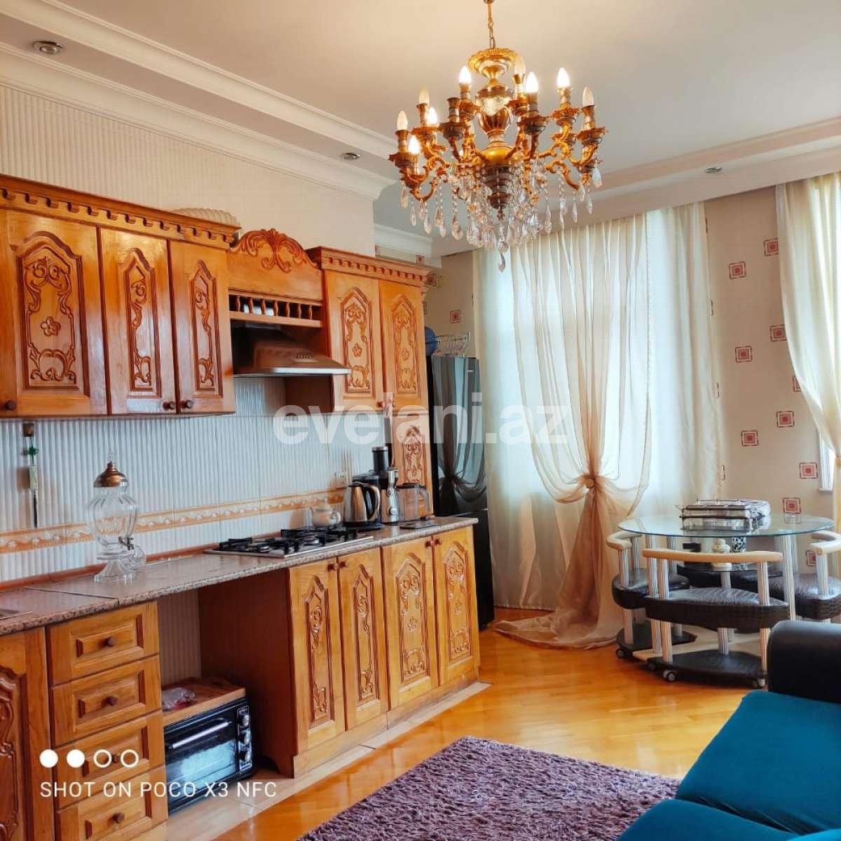 Satılır, yeni tikili, 3 otaqlı, 150 m², Bakı, Nəsimi r, 3-cü mikrorayon q, Memar Əcəmi m.