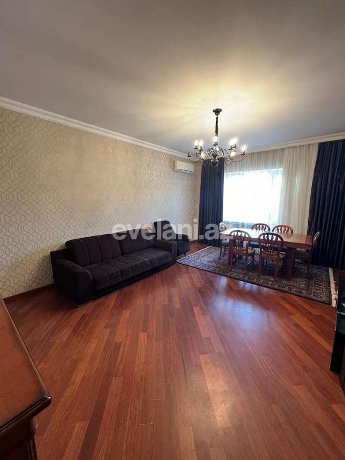 Satılır, yeni tikili, 3 otaqlı, 152 m², Bakı, Yasamal r, Elmlər Akademiyası m.