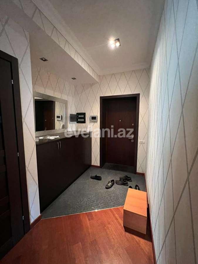 Satılır, yeni tikili, 3 otaqlı, 152 m², Bakı, Yasamal r, Elmlər Akademiyası m.