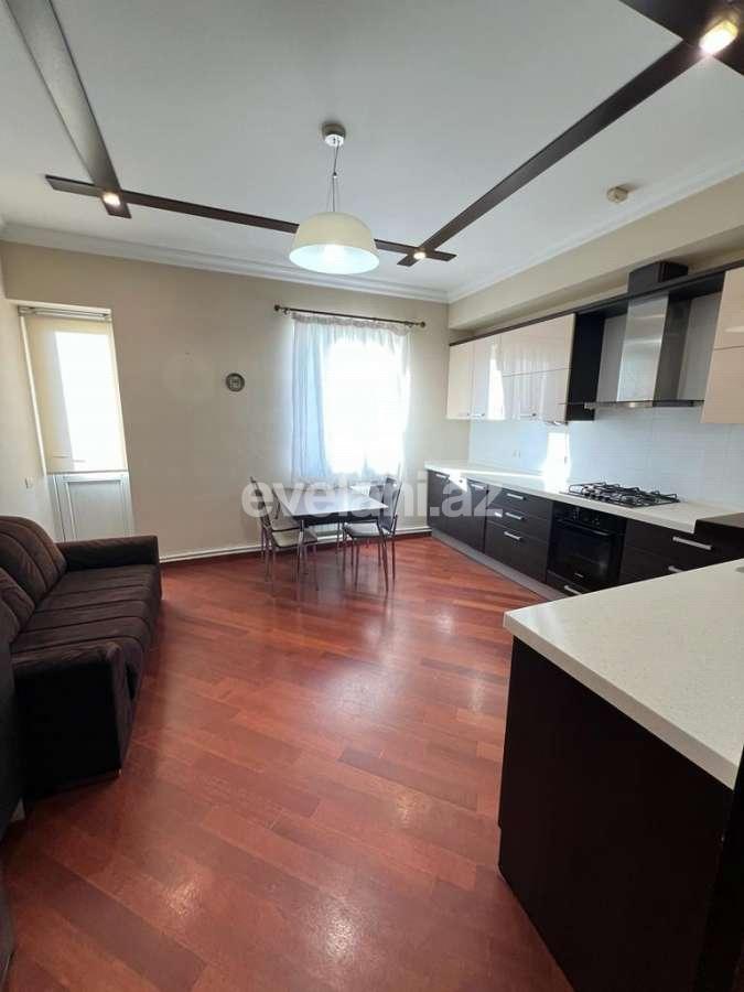 Satılır, yeni tikili, 3 otaqlı, 152 m², Bakı, Yasamal r, Elmlər Akademiyası m.