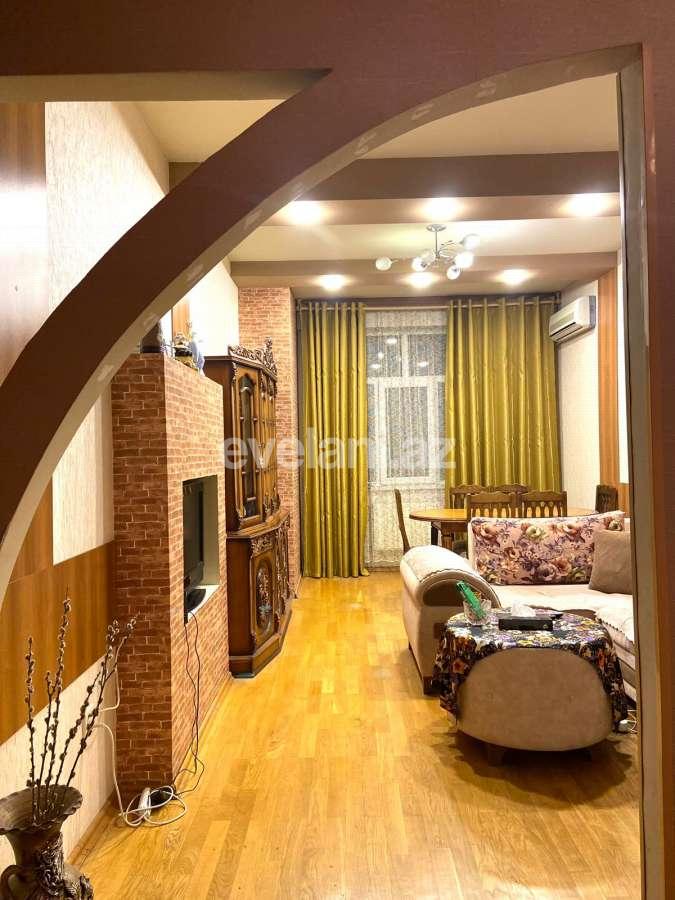 Satılır, yeni tikili, 2 otaqlı, 70 m², Bakı, Nizami r, Qara Qarayev m.