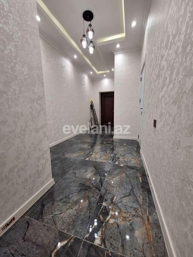 Satılır, yeni tikili, 2 otaqlı, 70 m², Binəqədi r, 8-ci mikrorayon q, Azadlıq prospekti m.