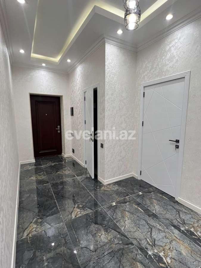 Satılır, yeni tikili, 2 otaqlı, 70 m², Binəqədi r, 8-ci mikrorayon q, Azadlıq prospekti m.